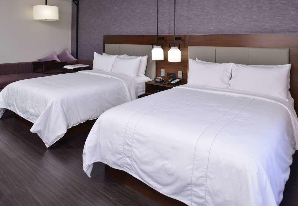 ไวเซเลีย แมริออท แอท เดอะ คอนเวนชั่น เซ็นเตอร์ Hotel ภายนอก รูปภาพ