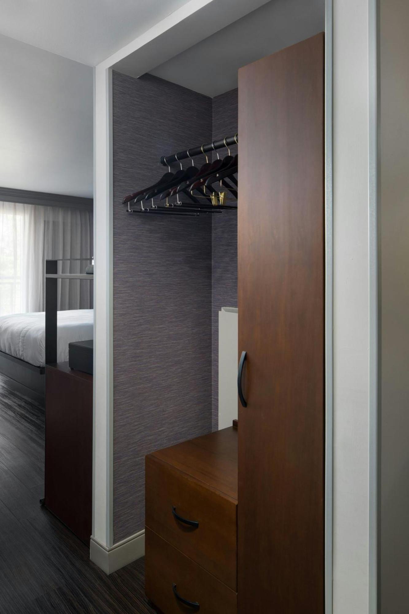 ไวเซเลีย แมริออท แอท เดอะ คอนเวนชั่น เซ็นเตอร์ Hotel ภายนอก รูปภาพ