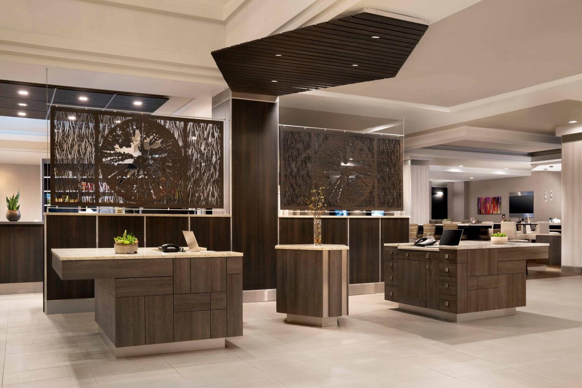 ไวเซเลีย แมริออท แอท เดอะ คอนเวนชั่น เซ็นเตอร์ Hotel ภายนอก รูปภาพ