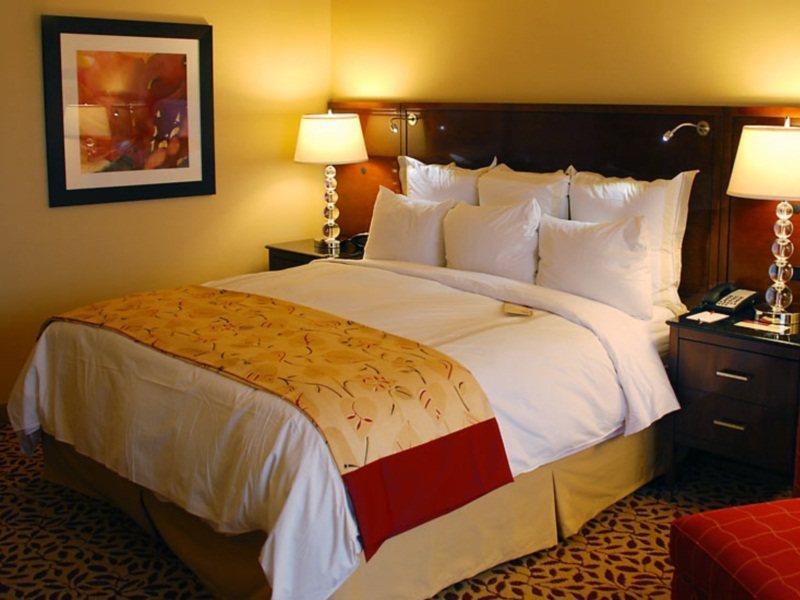 ไวเซเลีย แมริออท แอท เดอะ คอนเวนชั่น เซ็นเตอร์ Hotel ภายนอก รูปภาพ