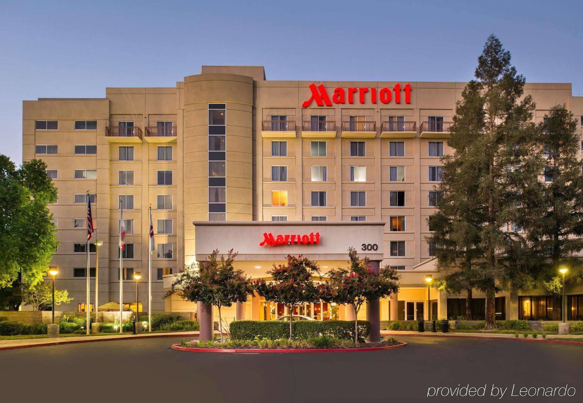 ไวเซเลีย แมริออท แอท เดอะ คอนเวนชั่น เซ็นเตอร์ Hotel ภายนอก รูปภาพ