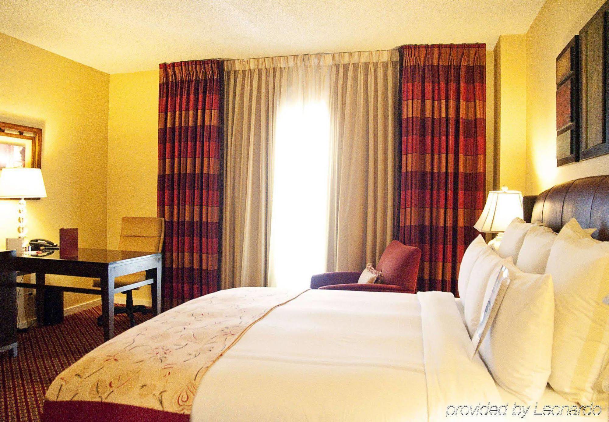ไวเซเลีย แมริออท แอท เดอะ คอนเวนชั่น เซ็นเตอร์ Hotel ภายนอก รูปภาพ