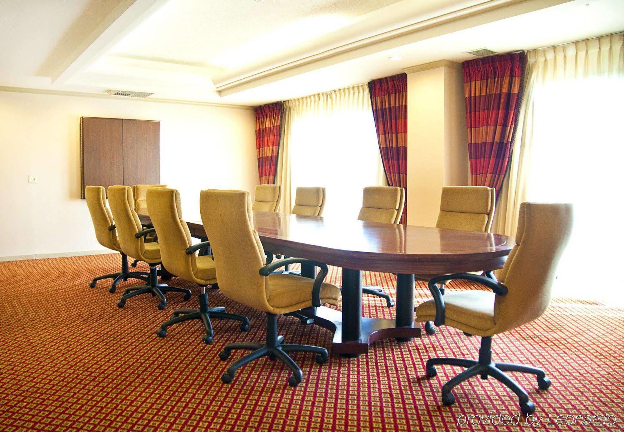 ไวเซเลีย แมริออท แอท เดอะ คอนเวนชั่น เซ็นเตอร์ Hotel ภายนอก รูปภาพ