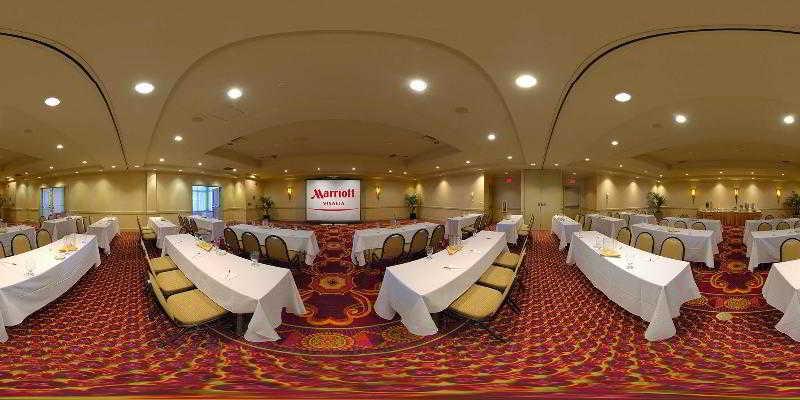 ไวเซเลีย แมริออท แอท เดอะ คอนเวนชั่น เซ็นเตอร์ Hotel ภายนอก รูปภาพ